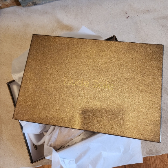 Nude Sole Shoes - New - Picture 7 of 7